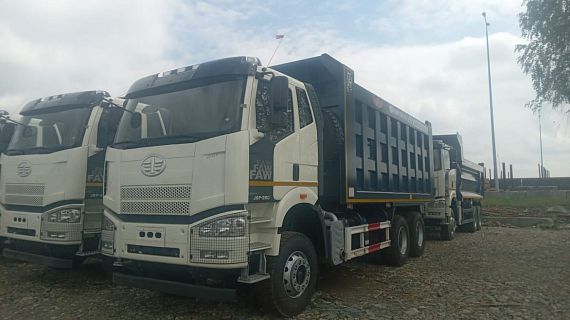 Самосвал FAW J6 6x4 с пробегом 