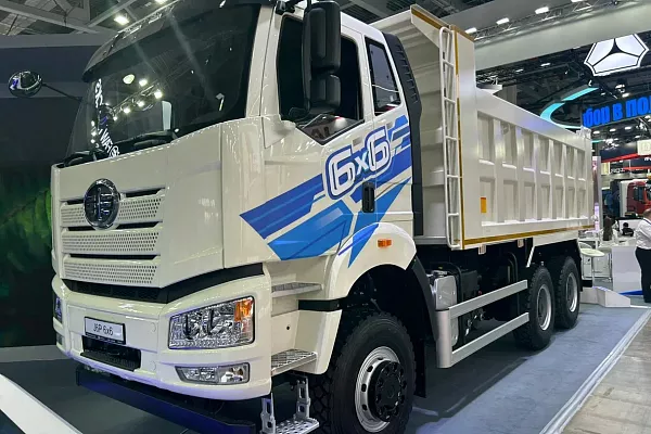 Самосвал J6P NEW рестайлинг