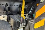 Бортовой автомобиль FAW CA3310 с КМУ Hyva HST12 E4