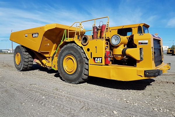 Шахтный самосвал CATERPILLAR AD45