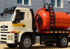 В выходные мы решили поддержать актуальный тренд, увлечение #лего и представили наши автомобили, собранными из деталей конструктора! 