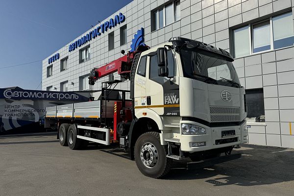 Бортовой автомобиль FAW с КМУ Horyong HRS 216