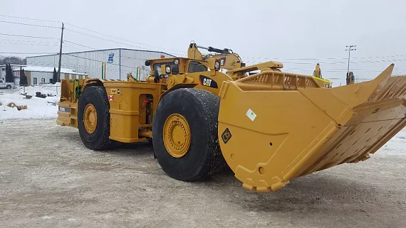 Погрузочно-доставочная  машина CAT R1700G