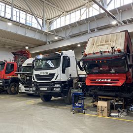 Грузовики IVECO в сервисном центре
