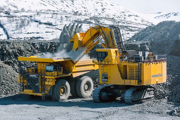 Гусеничный гидравлический экскаватор  KOMATSU PC4000-11 прямая лопата