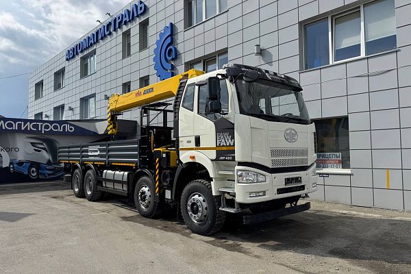 Бортовой автомобиль FAW CA3310 с КМУ Hyva HST12 E4