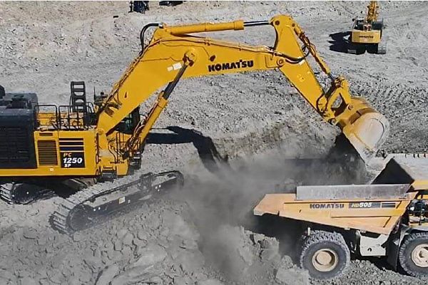 Горный гидравлический экскаватор KOMATSU PC1250-11R