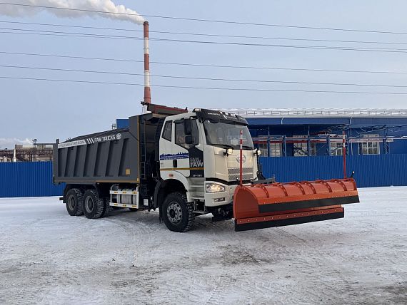 КДМ на базе автомобиля FAW 6x4 (самосвал)